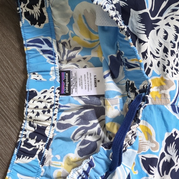 Patagonia baggies shorts size medium - Picture 3 of 5